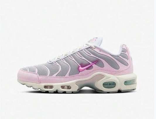 Nike Air Max Plus "Paw Print" Football Grey / Pink Foam Sneaker