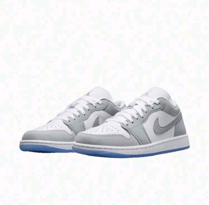 Air Jordan 1 Low Wolf Grey