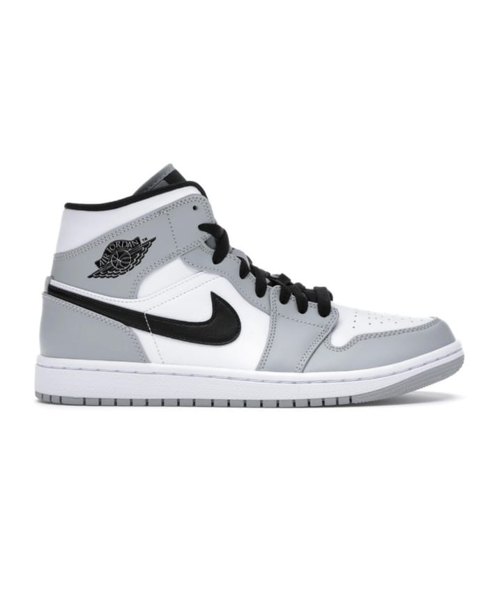 Air Jordan 1 Retro High OG "Light Smoke Grey" Sneaker