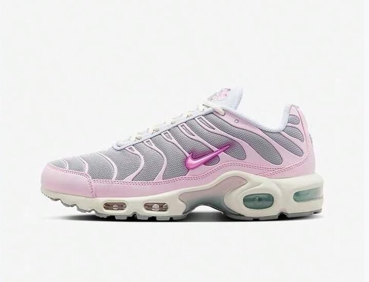 Nike Air Max Plus "Paw Print" Football Grey / Pink Foam Sneaker