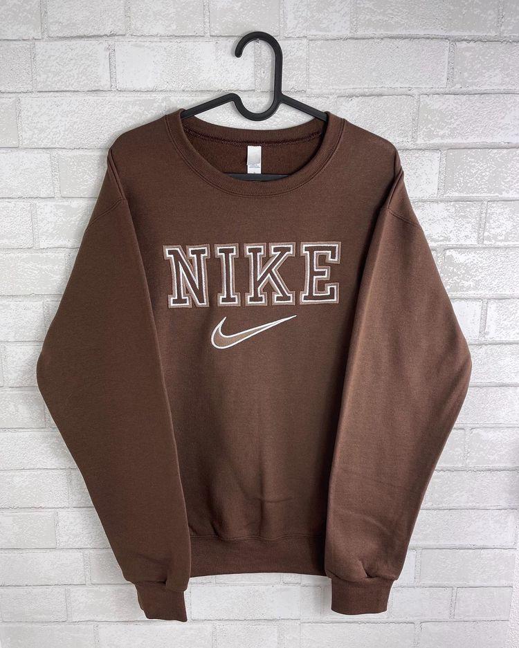 Exclusive Vintage Nike Crewneck Sweatshirt